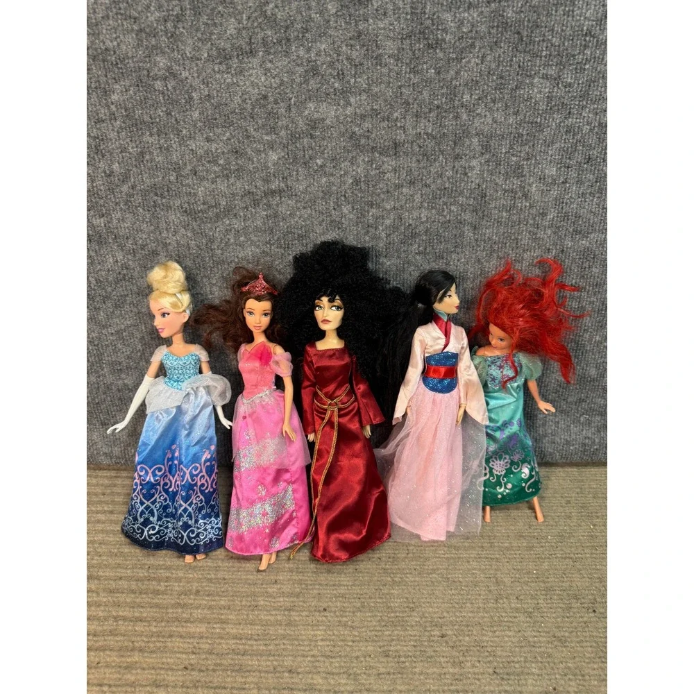 Disney Princess Doll Lot of 15 Ariel Cinderella Merida Jasmine Belle Anna Mulan